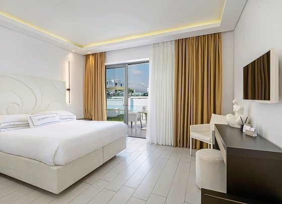 Diamond Deluxe Hotel & Spa - Wohnbeispiel Doppelzimmer Swim-Up (Zimmercodierung DBQ)