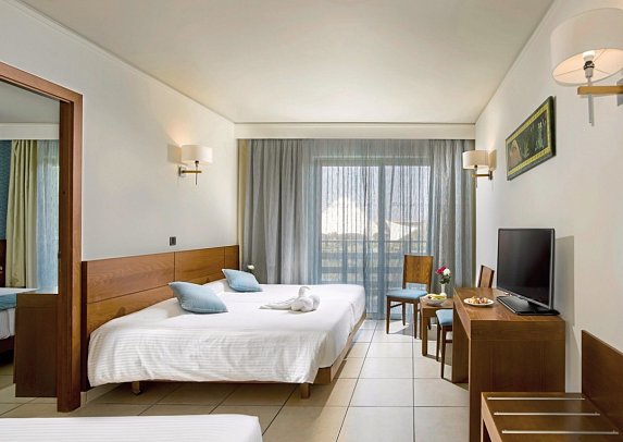 Blue Lagoon Resort - Wohnbeispiel Familienzimmer (Zimmercodierung FB1)