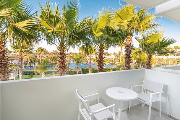 Blue Lagoon Resort - Wohnbeispiel Doppelzimmer Poolblick (Zimmercodierung DBP)