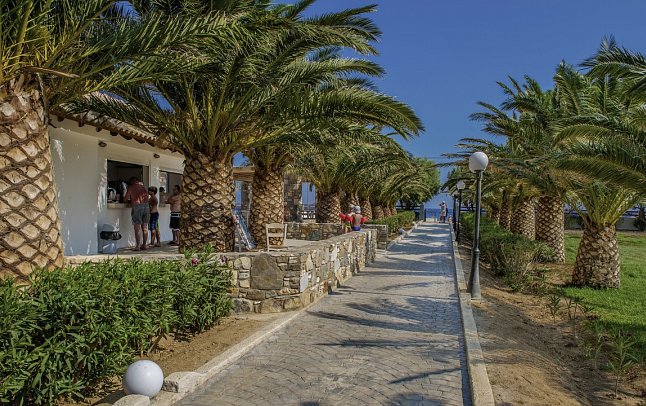 Akti Beach Club