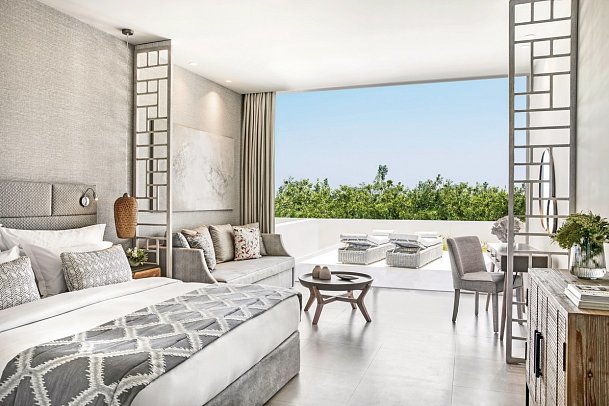 Ikos Aria - Wohnbeispiel Juniorsuite Privatgarten Gartenblick (Zimmercodierung JBG)