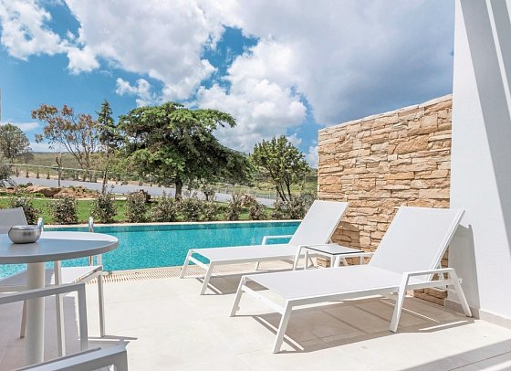 Blue Lagoon Ocean - Wohnbeispiel Juniorsuite Swim-Up Gartenblick (Zimmercodierung J1Q)