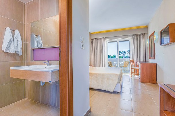 Esperia Hotel - Wohnbeispiel Doppelzimmer Superior (Zimmercodierung DS1)