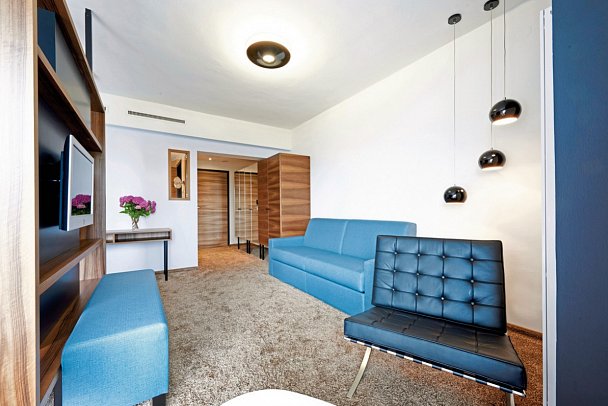 Parkhotel Pörtschach - Wohnbeispiel Familienzimmer (Zimmercodierung FB1)