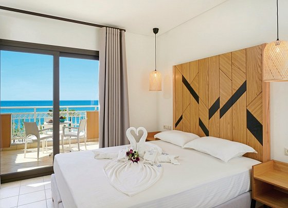 Blue View Superior Suites - Wohnbeispiel Doppelzimmer Deluxe Meerblick (Zimmercodierung DDM)