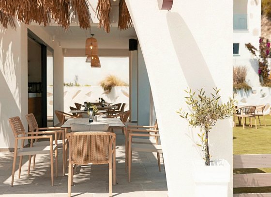 Acron Seaside Suites