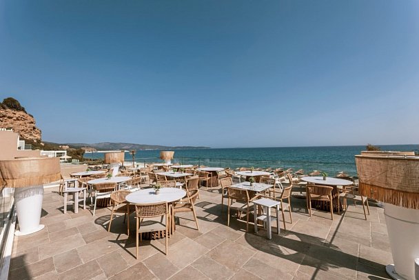 Acron Seaside Suites