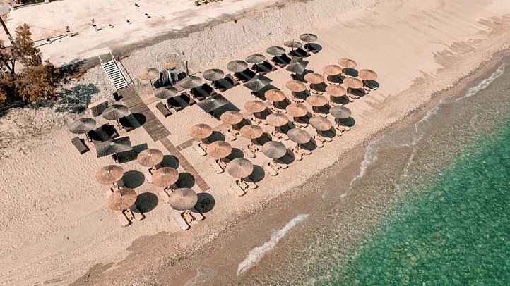 Acron Seaside Suites