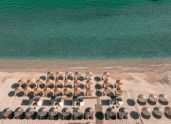 Acron Seaside Suites