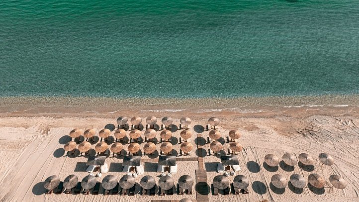 Acron Seaside Suites