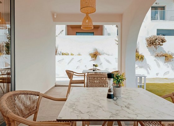 Acron Seaside Suites