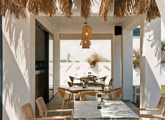 Acron Seaside Suites