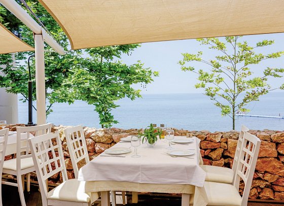 Alexandra Beach Spa Resort