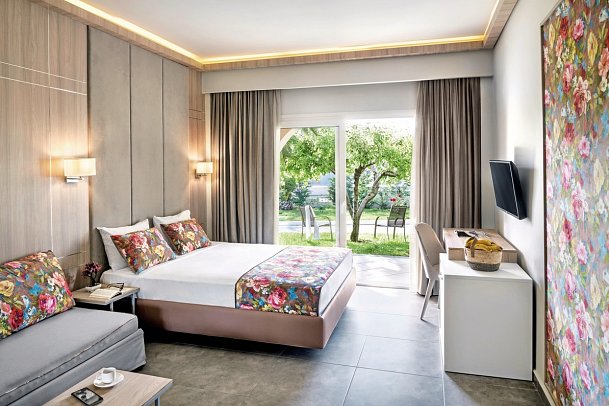 Alexandra Beach Spa Resort - Wohnbeispiel Doppelzimmer Deluxe Gartenblick (Zimmercodierung DDG)