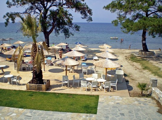 Hotel Rachoni Bay Resort