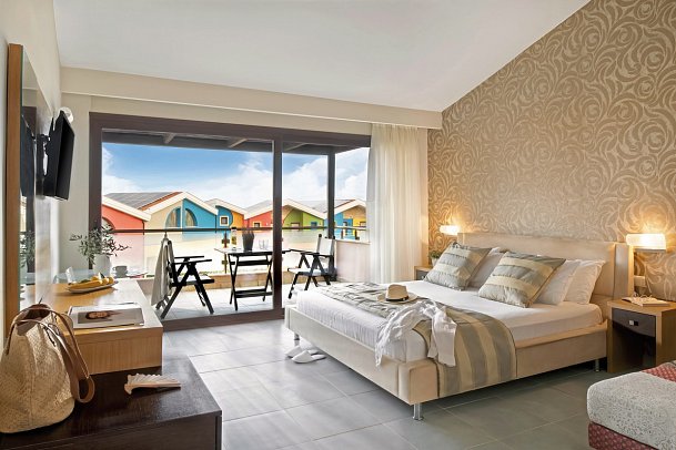 Alexandra Golden Boutique Hotel - Wohnbeispiel Juniorsuite Gartenblick (Zimmercodierung JBG)