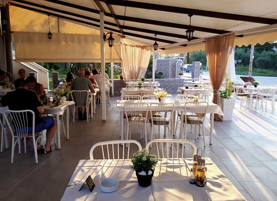 Hotel Chrisa