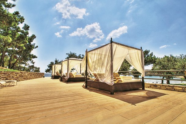 Royal Paradise Beach Resort & Spa