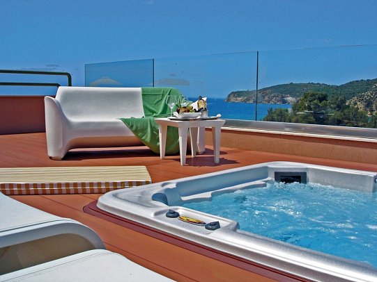 Royal Paradise Beach Resort & Spa