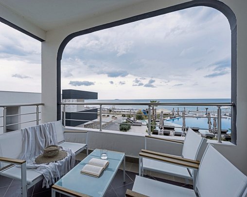 Blue Dream Palace - Wohnbeispiel Juniorsuite Meerblick (Zimmercodierung J1M)