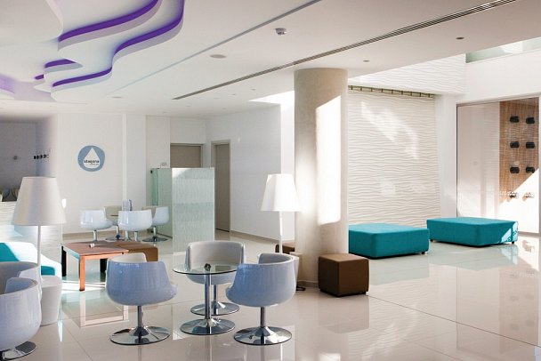 Vrissaki Beach Hotel