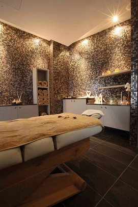 Vrissaki Beach Hotel