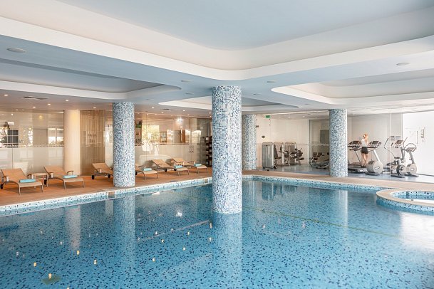 Vrissaki Beach Hotel