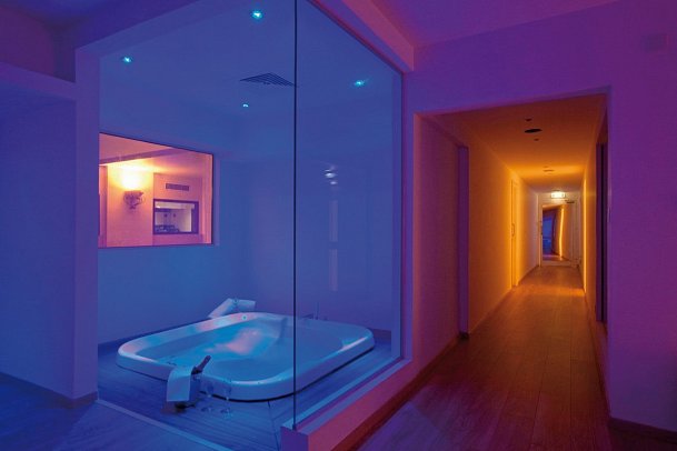 Sandy Beach Hotel & Spa