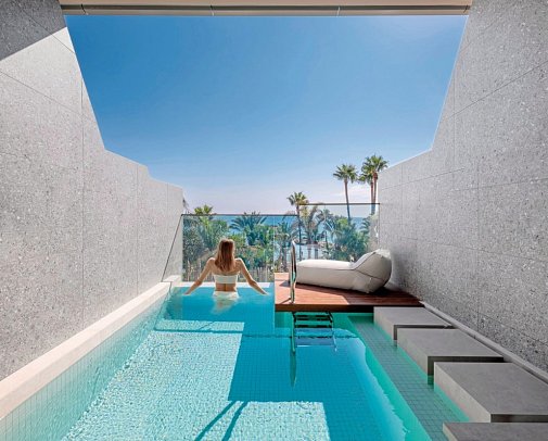 Amathus Beach Limassol - Wohnbeispiel Juniorsuite Privatpool 1. Etage (Zimmercodierung J1R)
