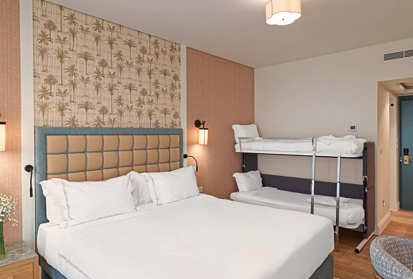 The GrandResort Limassol by Leonardo Hotels - Wohnbeispiel Familienzimmer Deluxe (Zimmercodierungen FBL & FBM)