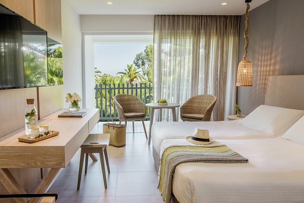 Nissi Beach Resort - Wohnbeispiel Doppelzimmer Gartenblick (Zimmercodierungen DBG & DPG)