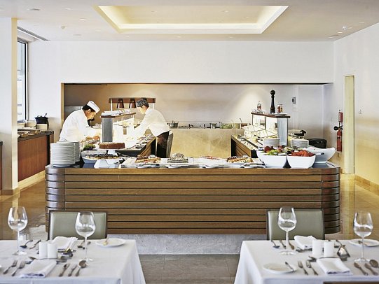 Sunrise Pearl Hotel & Spa