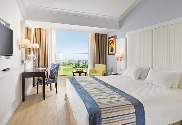 Olympic Lagoon Resort - Wohnbeispiel Doppelzimmer Deluxe Landblick (Zimmercodierungen DDL, DP1 & DC1)