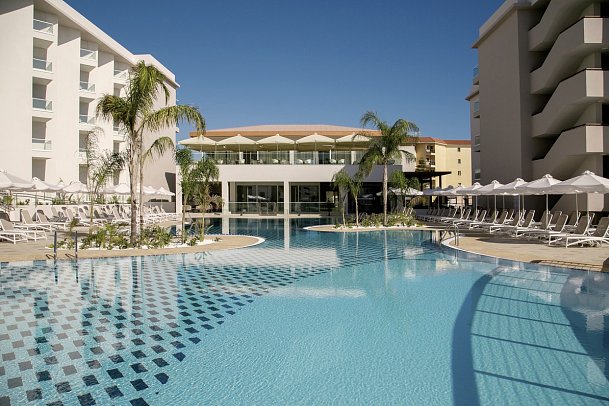 Vangelis Hotel & Suites