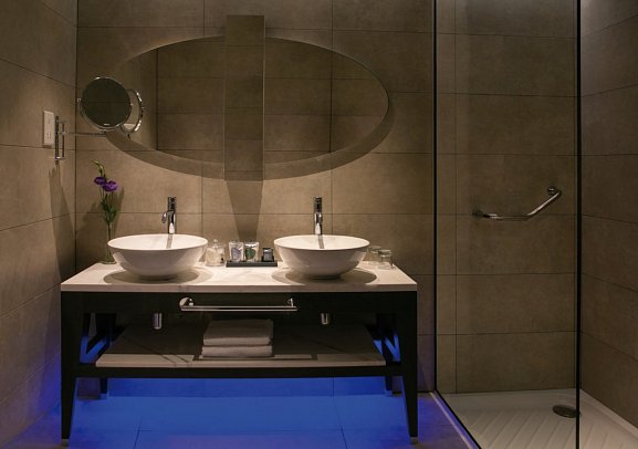 Vangelis Hotel & Suites