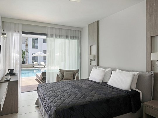 Atlantica Sancta Napa - Wohnbeispiel Double Room Deluxe Swim Up Adults Only (Zimmercodierung DDQ)