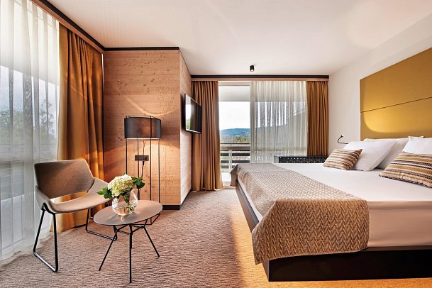 Rikli Balance Hotel - Wohnbeispiel Suite Familie (Zimmercodierung WI1)