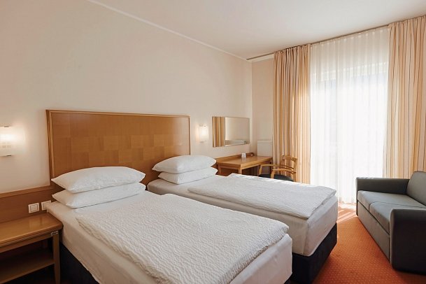 Ramada Hotel & Suites by Wyndham Kranjska Gora - Wohnbeispiel Doppelzimmer (Zimmercodierung DB1)