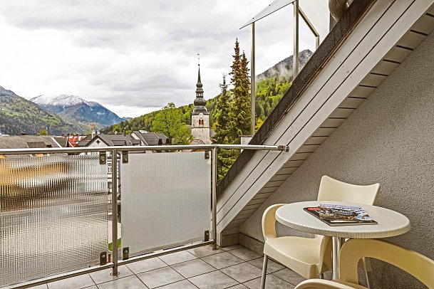 Ramada Hotel & Suites by Wyndham Kranjska Gora - Beispiel Balkon