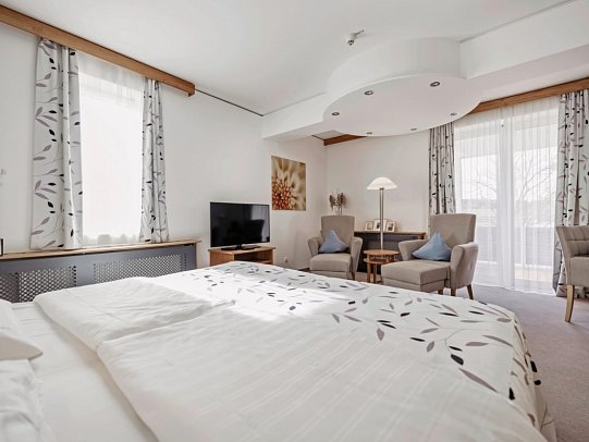 4*S Hotel Spa Resort Geinberg - Wohnbeispiel Doppelzimmer Deluxe (Zimmercodierung DD1)