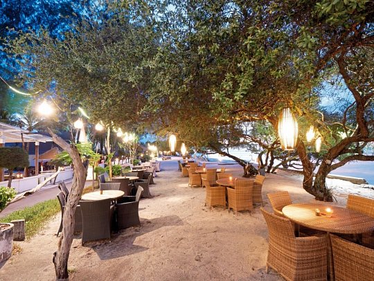 Jambuluwuk Oceano Resort Gili Trawangan