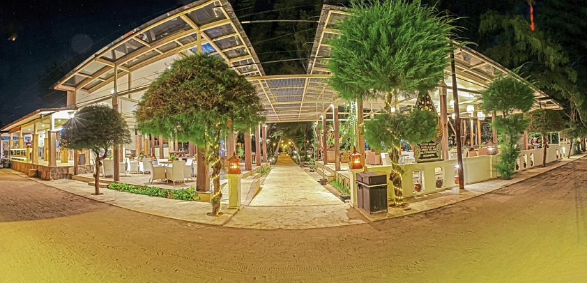 Jambuluwuk Oceano Resort Gili Trawangan
