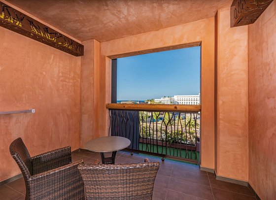 Lopesan Baobab Resort - Beispiel Balkon Doppelzimmer Standard (Zimmercodierungen DG1, DG2 & DC1)