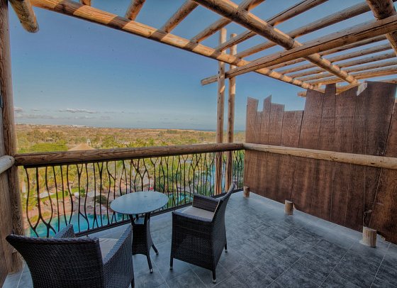 Lopesan Baobab Resort - Beispiel Balkon DZ Pool- od.Gartenblick (Zimmercodierungen DB1 & DC2)