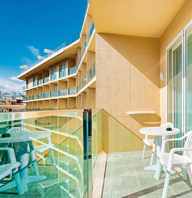 Bull Reina Isabel & Spa - Beispiel Balkonansicht (Zimmercodierungen DB1, DC1 & EB1)