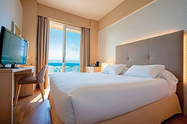 Bull Reina Isabel & Spa - Wohnbeispiel Einzelzimmer (Zimmercodierung EBM)