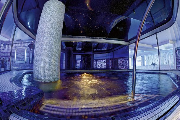 Bull Reina Isabel & Spa