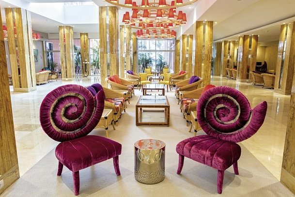 Bull Reina Isabel & Spa