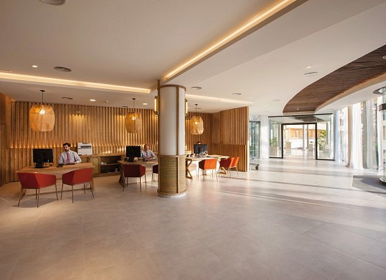 Corallium Dunamar by Lopesan Hotels