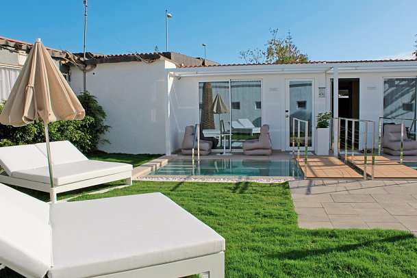 HL Miraflor Suites - Adults only Gartenbereich